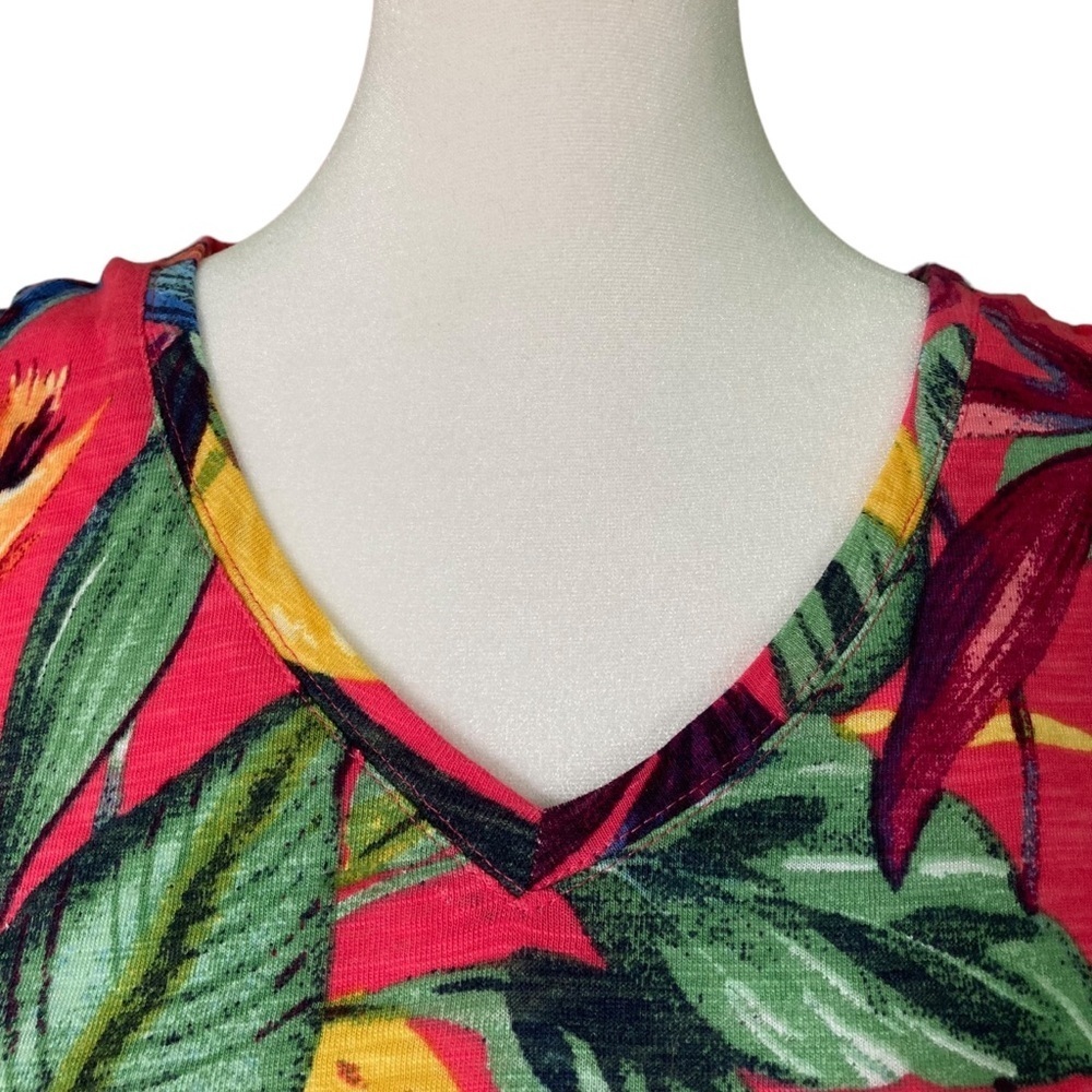 Chico’s Cotton Botannical Slub V-neck Tee Strawberry Margarita (Size XS) - Picture 4 of 10